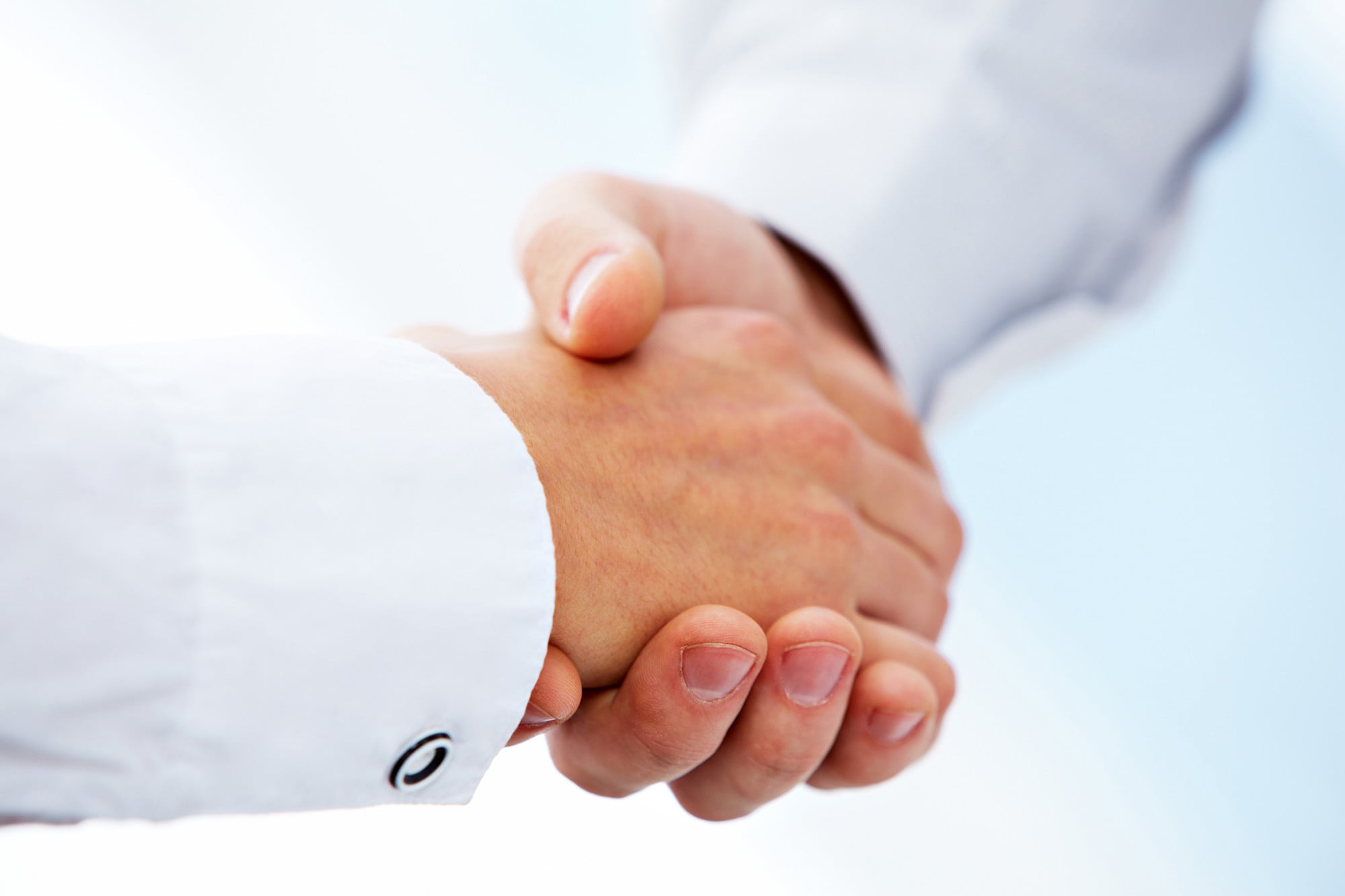 mains_collaboration_accord_partenariat