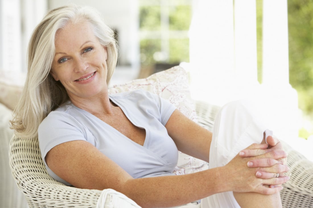 RS7889_sy_senior_woman_sitting_outside_cl_A42396311_clean_2017_scr